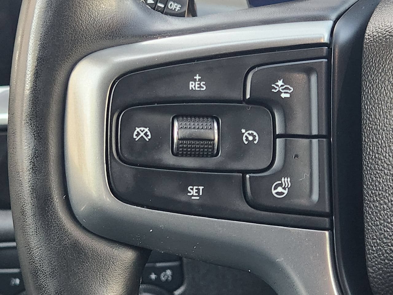 Used 2023 Chevrolet Silverado 1500 RST AWD/4WD image 26