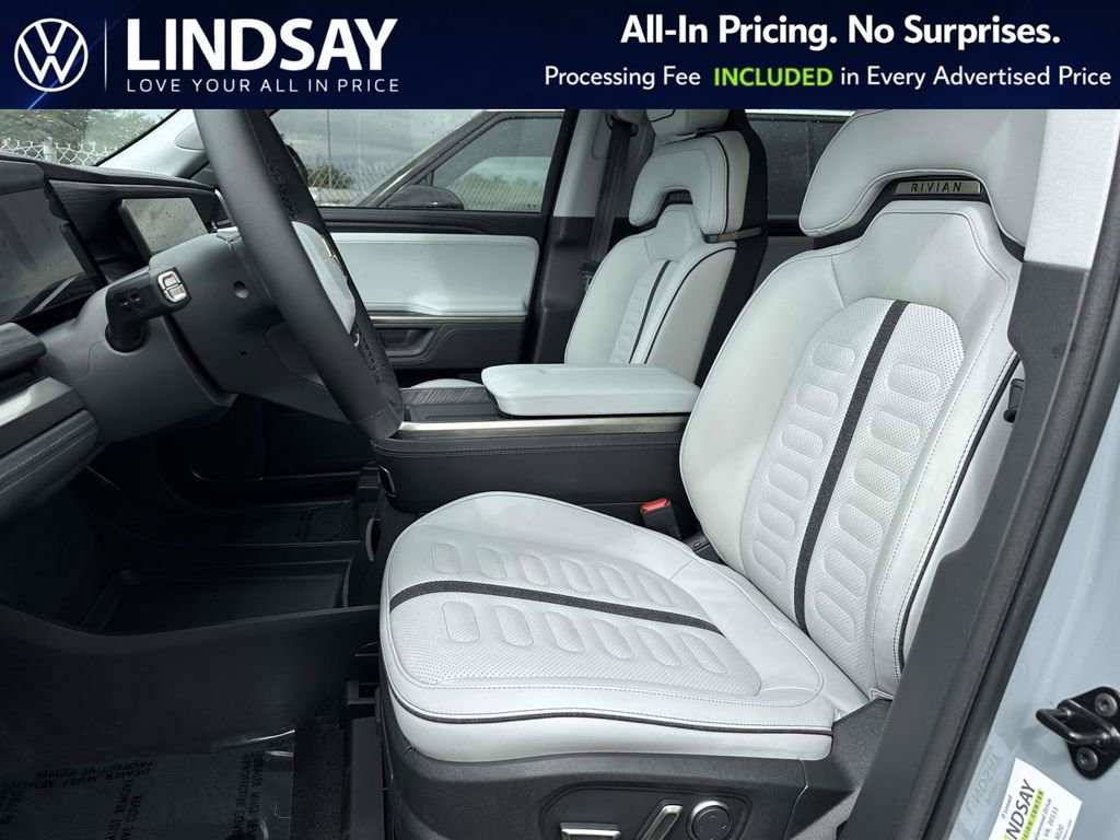 Used 2025 Rivian R1S Adventure AWD/4WD image 11