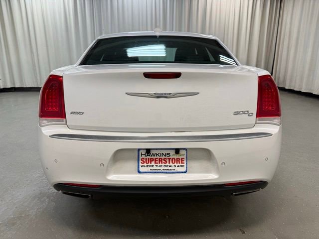 Used 2015 Chrysler 300 C Platinum w/ Harman/Kardon Audio Group AWD/4WD image 6