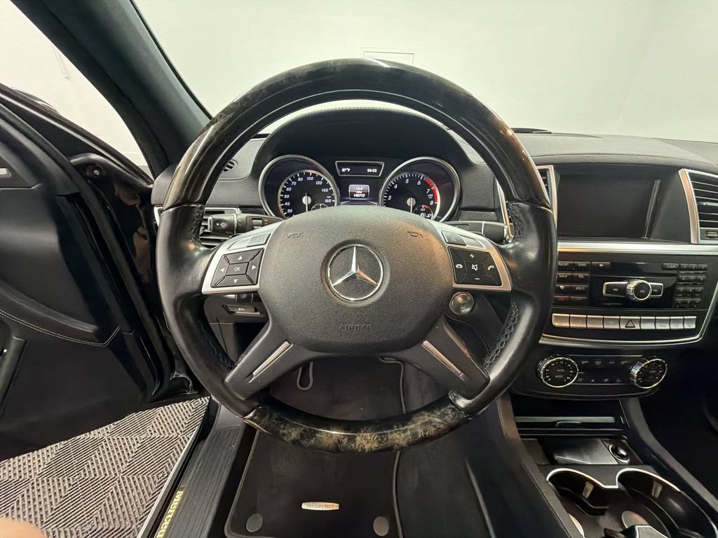 Used 2013 Mercedes-Benz ML 550 4MATIC image 11