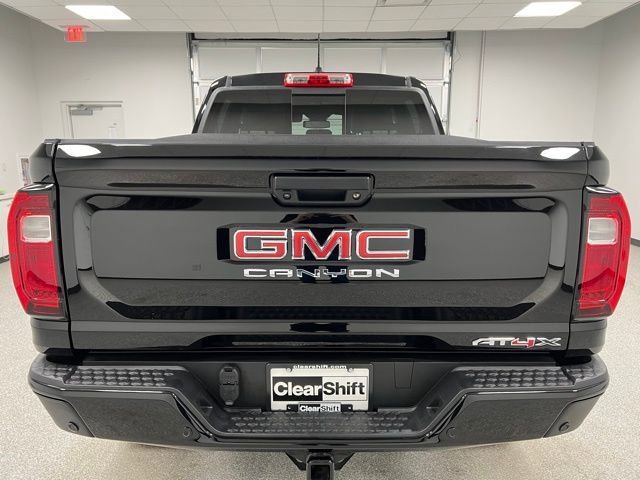 Used 2024 GMC Canyon AT4X AWD/4WD image 9