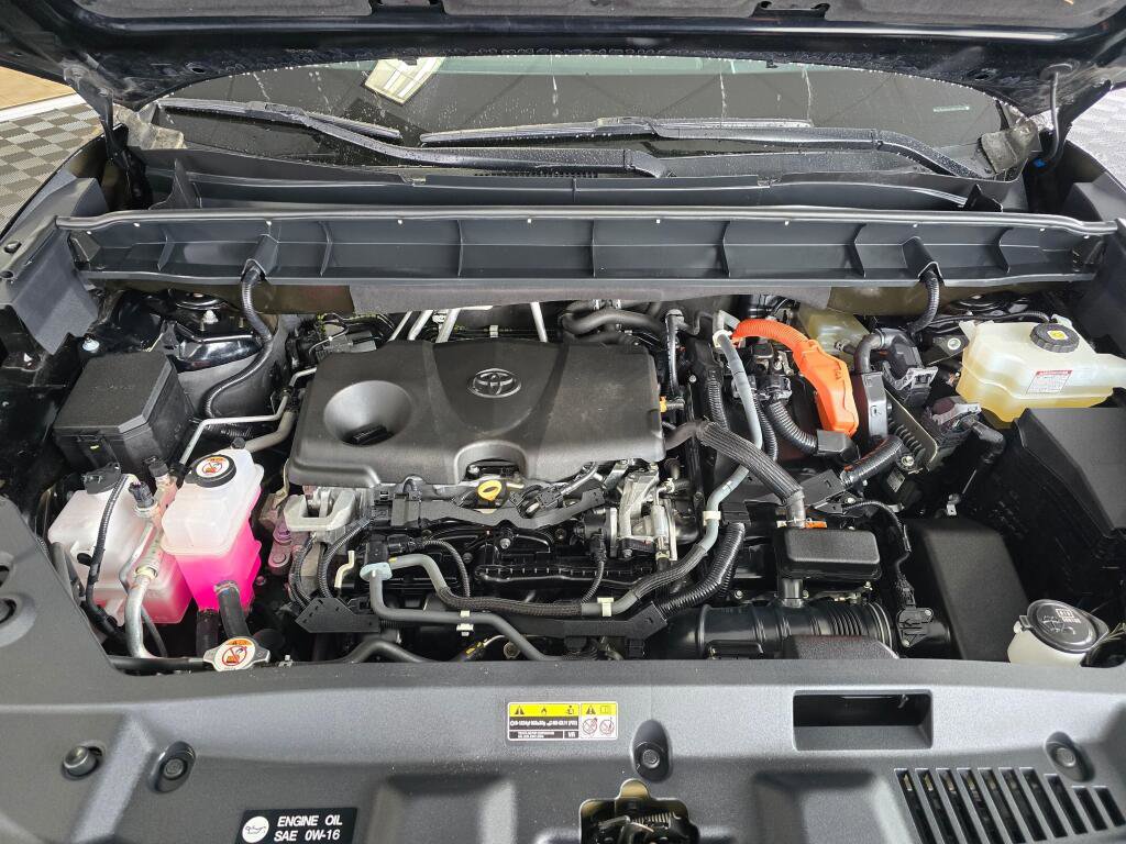 Used 2021 Toyota Highlander Platinum image 9