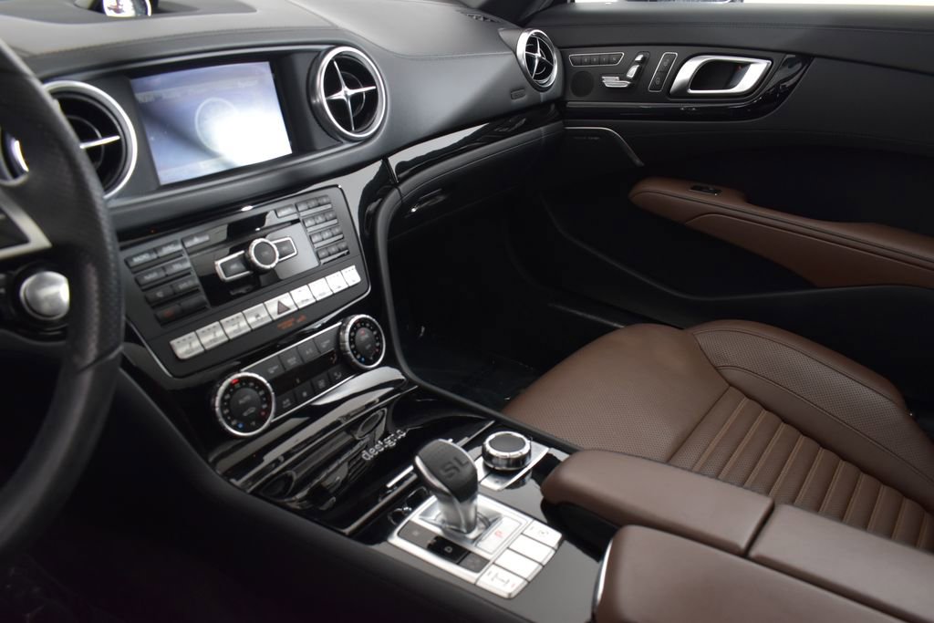Used 2016 Mercedes-Benz SL 550 image 20