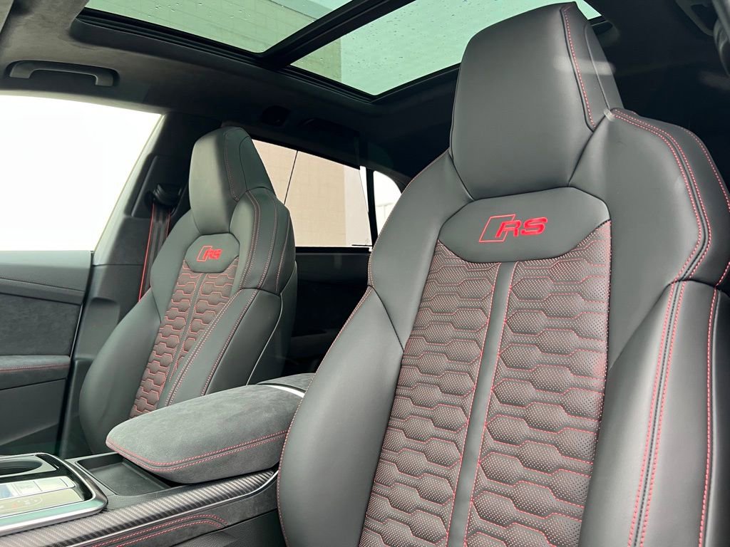 New 2026 Audi RS Q8 performance image 19