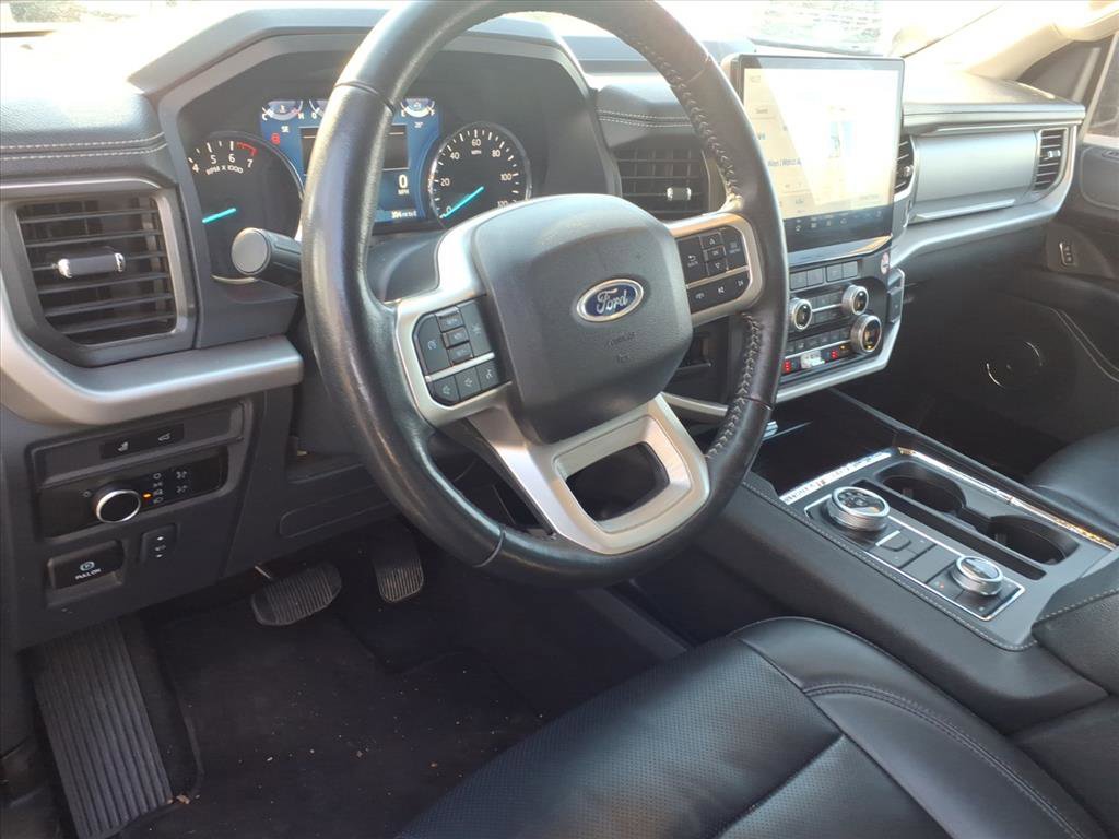 Used 2024 Ford Expedition XLT image 8