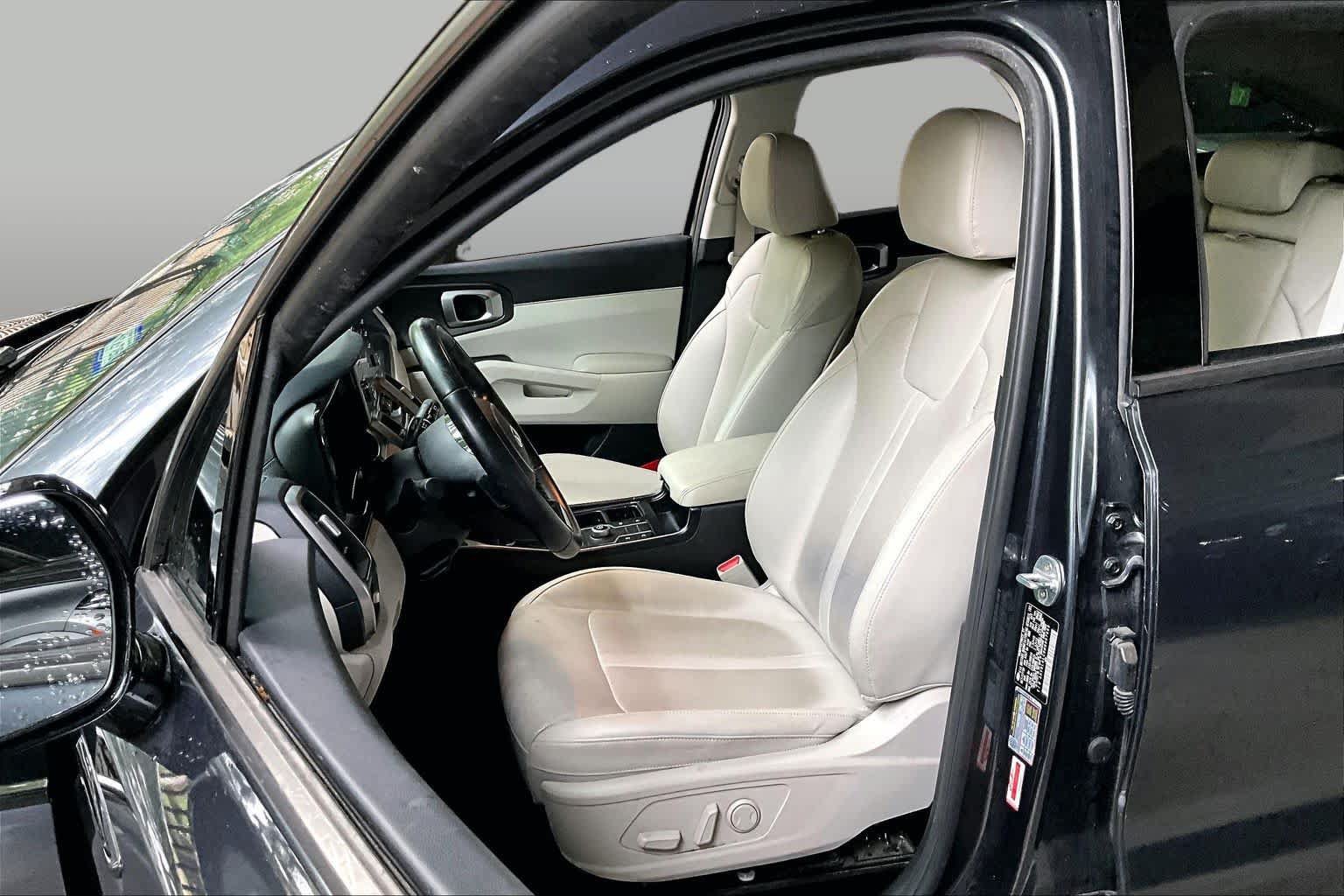 Used 2021 Kia Sorento S FWD image 7