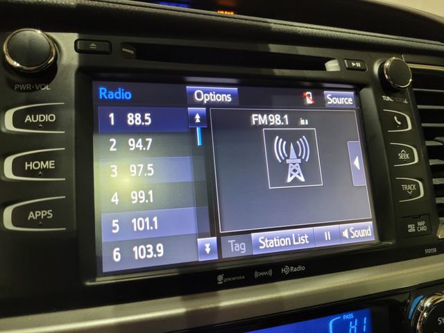 Used 2016 Toyota Highlander XLE image 33