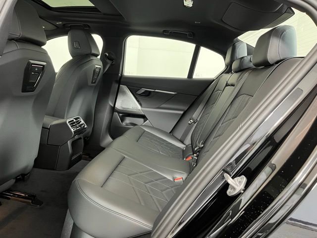 Used 2026 BMW 530i xDrive w/ M Sport Package image 19