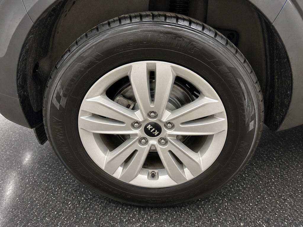 Used 2018 Kia Sportage LX w/ LX Technology Package FWD image 31