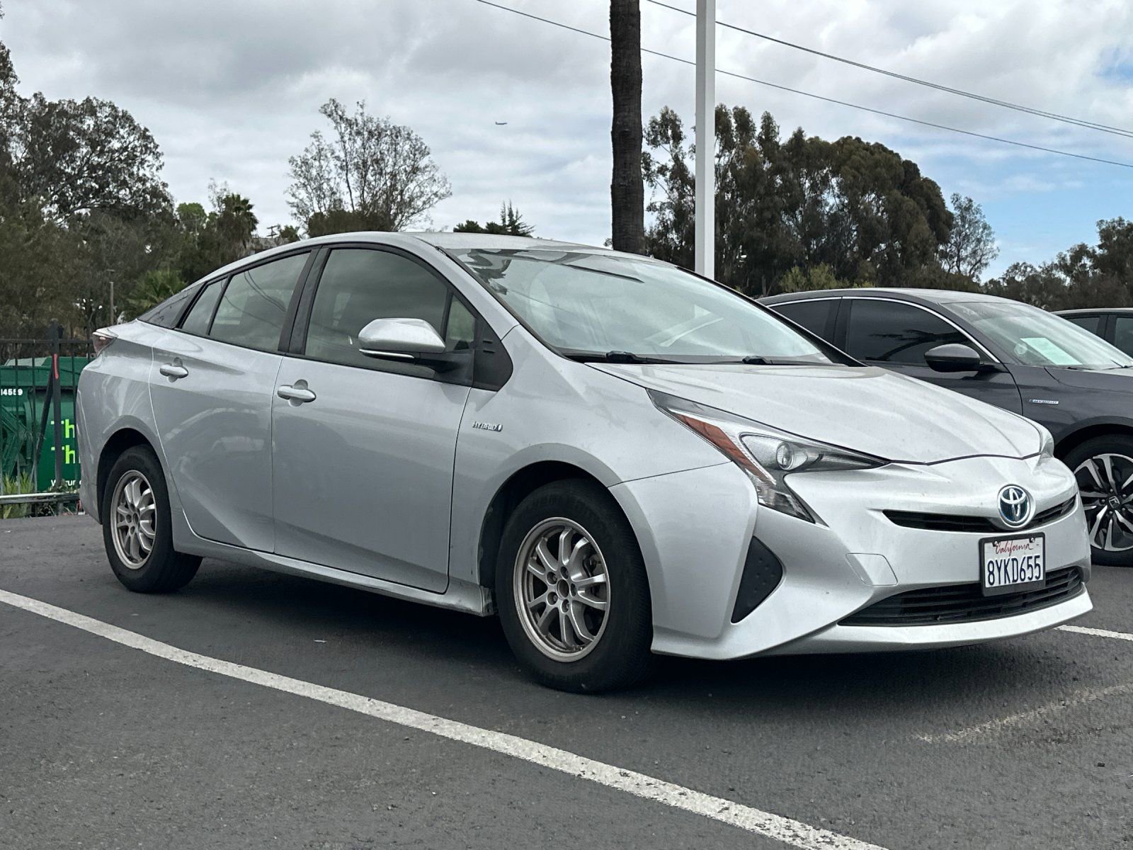 Used 2016 Toyota Prius Two FWD image 4