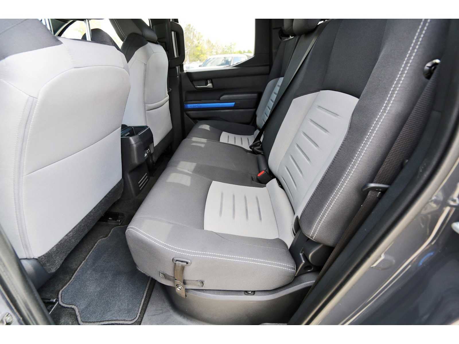 Used 2024 Toyota Tacoma TRD Sport w/ TRD Sport Upgrade Package image 12