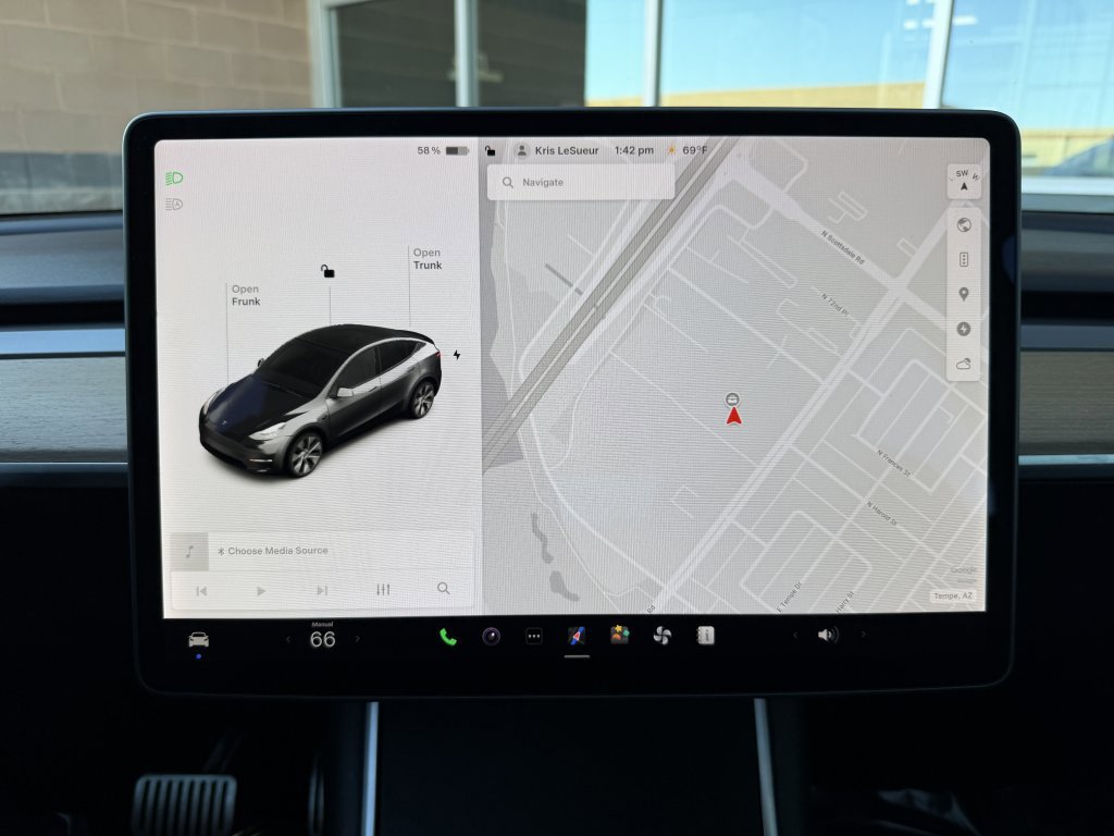 Used 2020 Tesla Model Y Long Range image 17