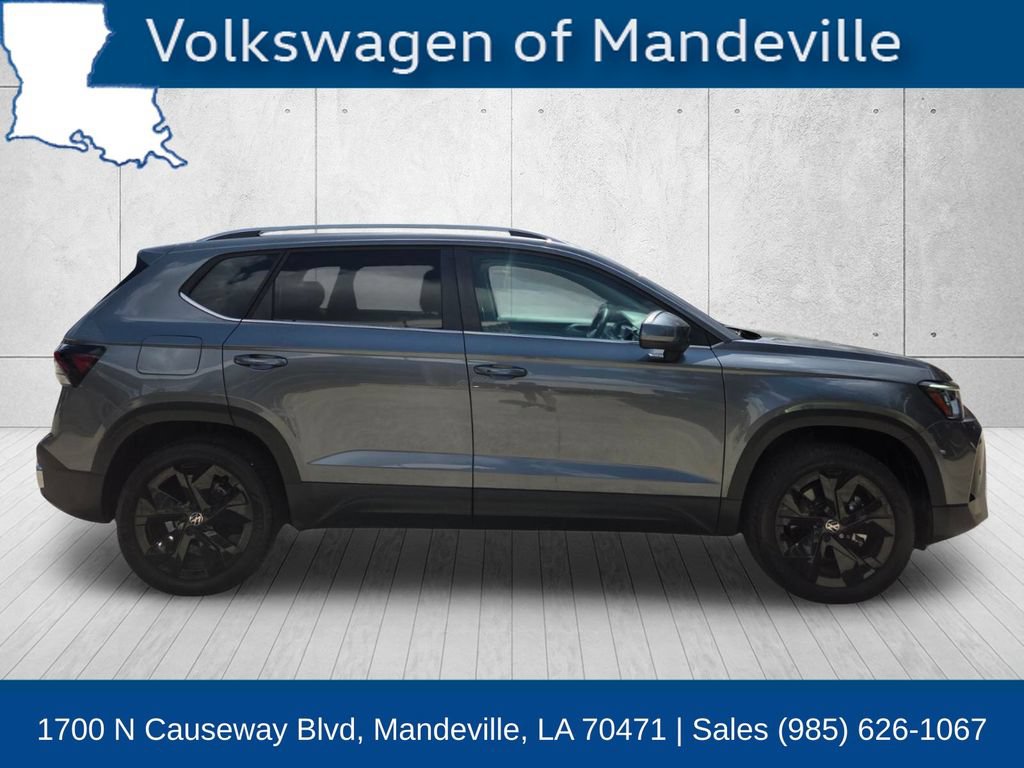 Certified 2025 Volkswagen Taos SE FWD image 6