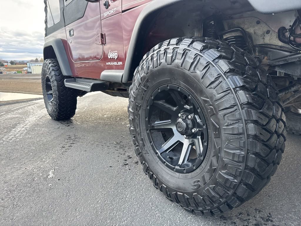 Used 2004 Jeep Wrangler Sport w/ 30" Tire & Wheel Group image 7