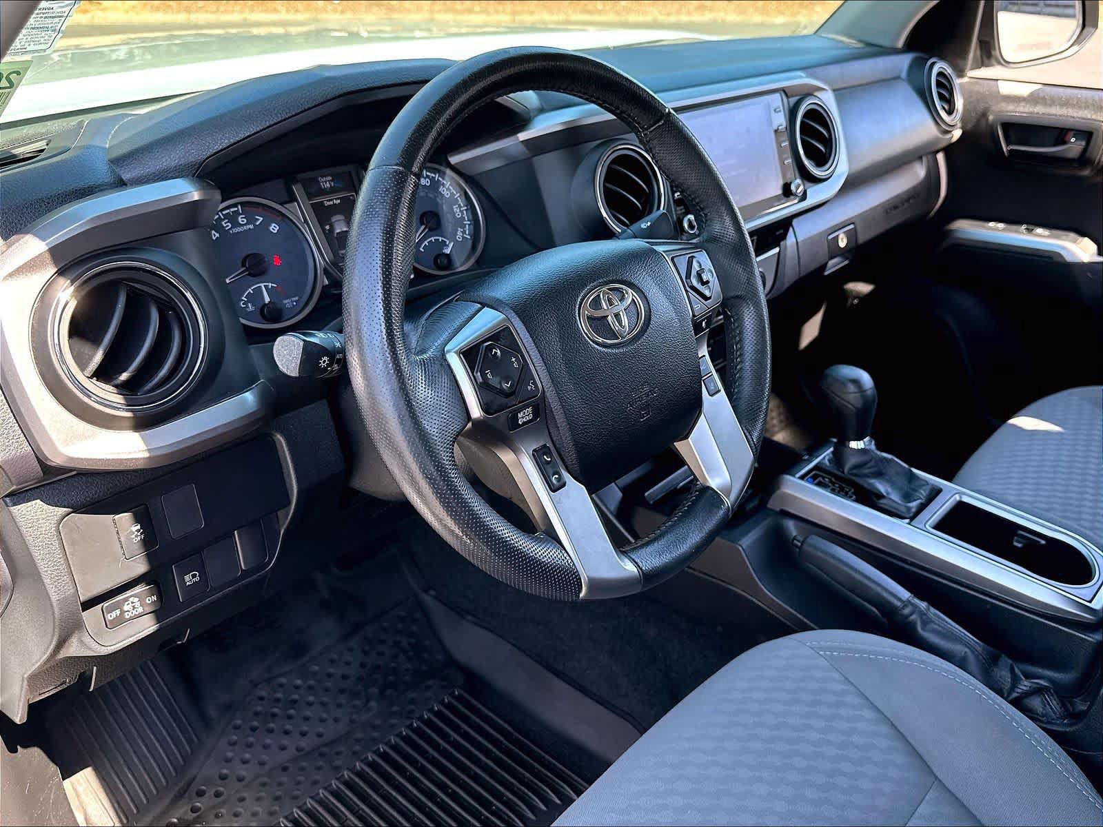 Used 2021 Toyota Tacoma SR5 w/ Blackout Package (TMS) RWD image 17