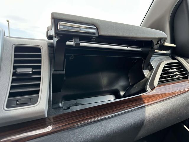 Used 2020 Toyota Sienna Limited Premium image 40