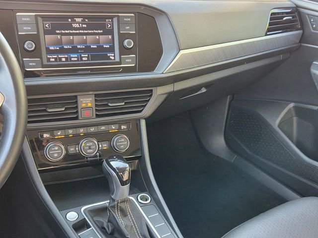 Used 2024 Volkswagen Jetta SE FWD image 25