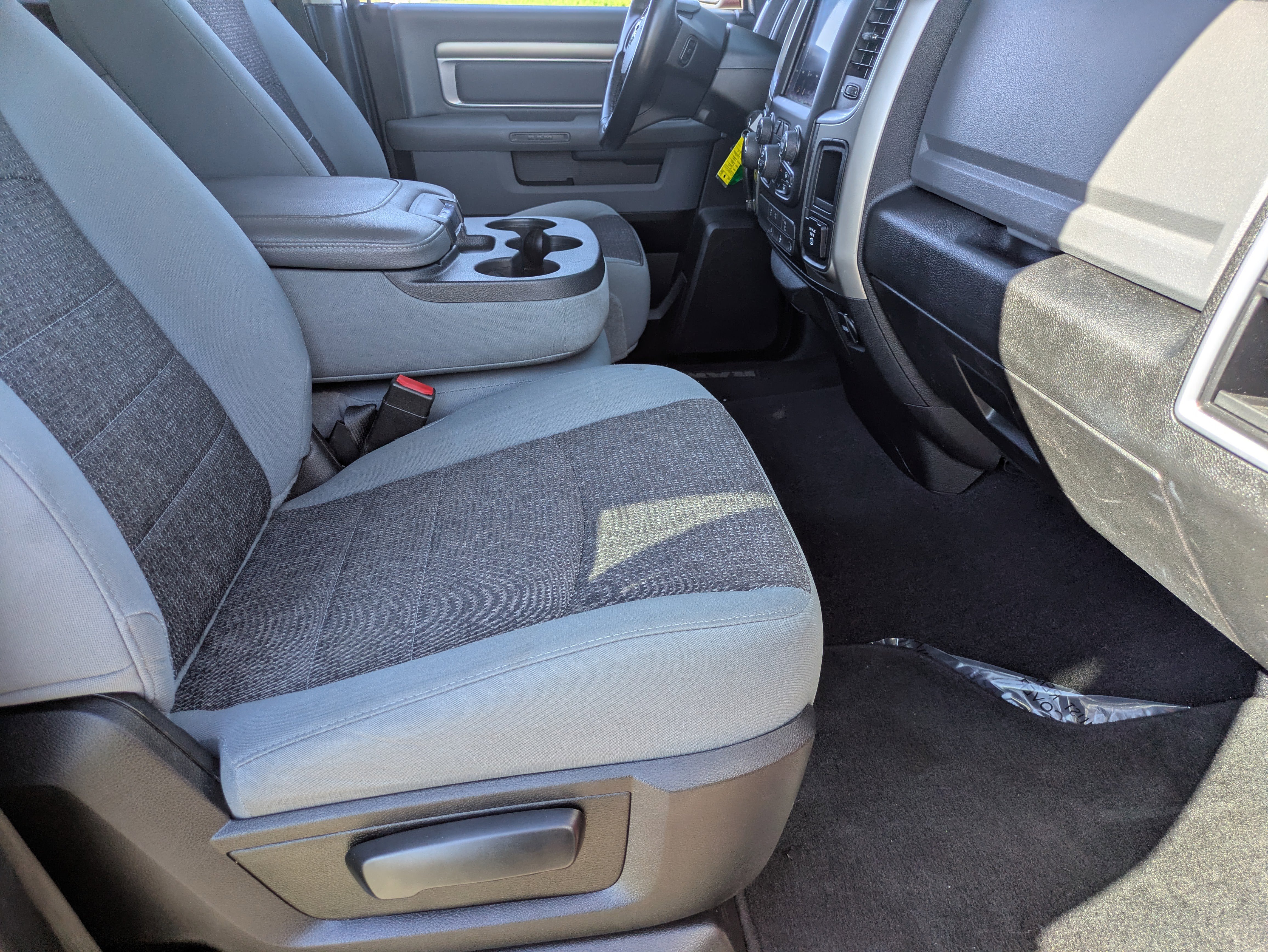 Used 2019 RAM 1500 Classic Warlock w/ Luxury Group image 11