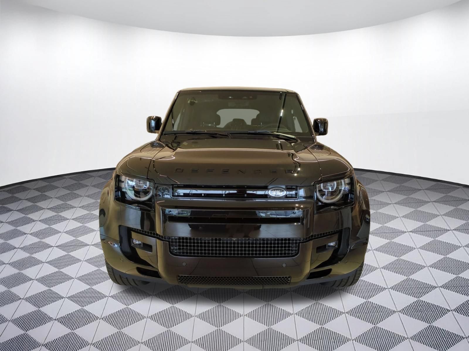 New 2026 Land Rover Defender 130 V8 AWD/4WD image 7