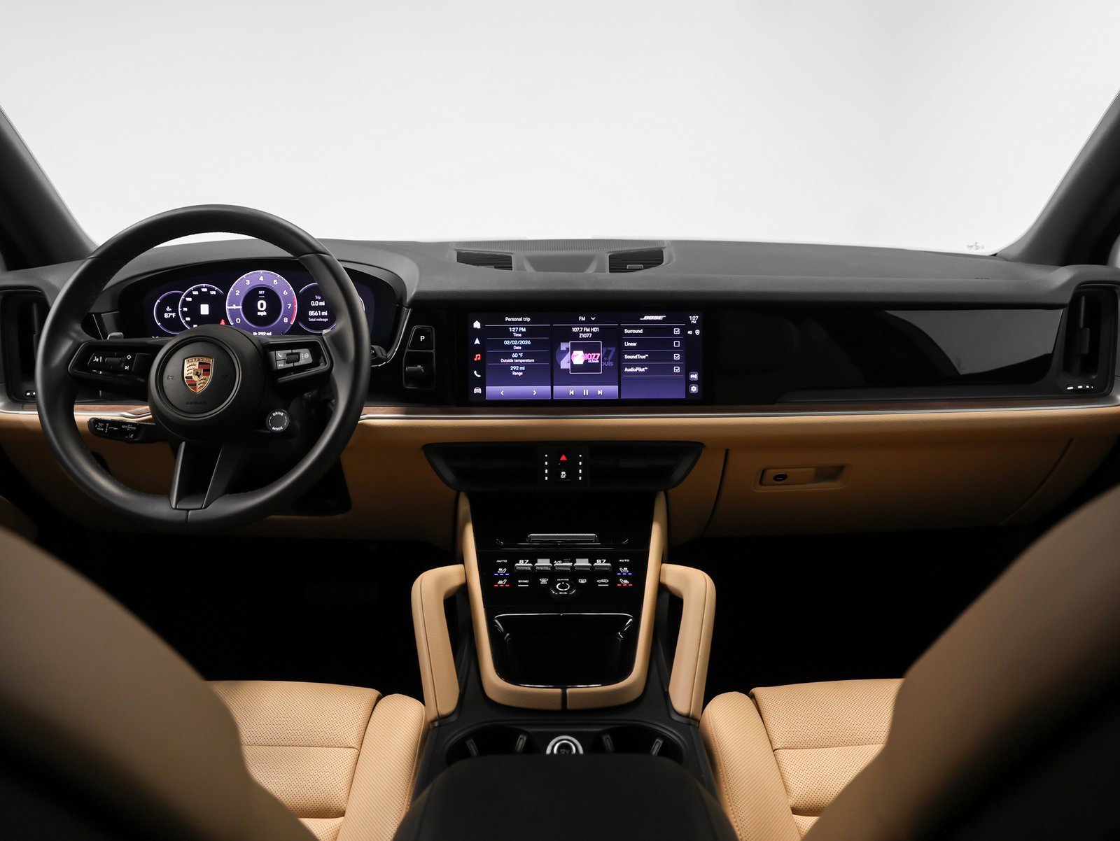 Used 2025 Porsche Cayenne image 28