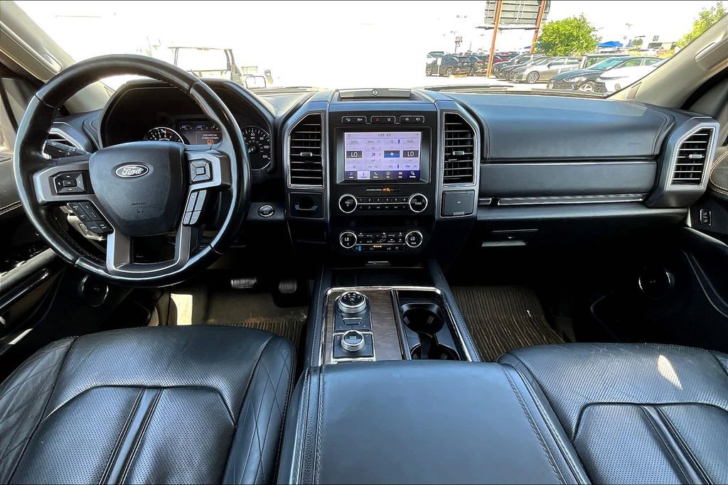 Used 2020 Ford Expedition Platinum image 18