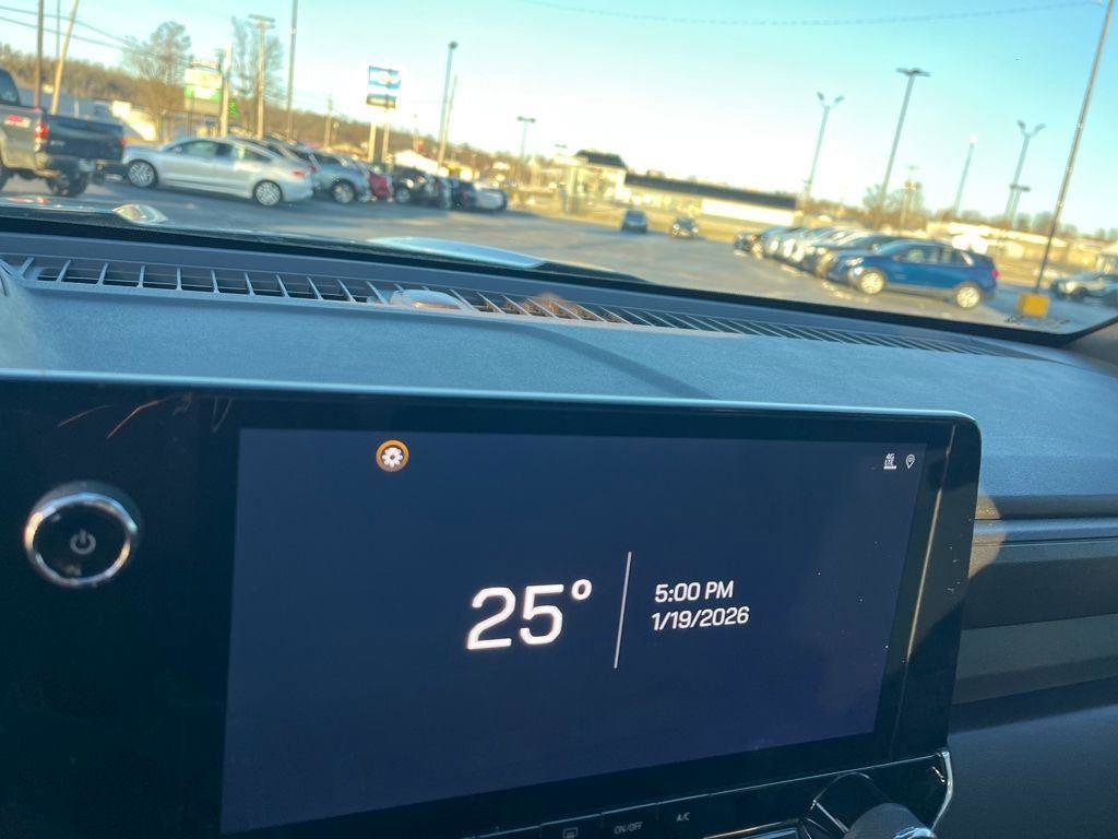 Used 2025 Chevrolet Colorado W/T w/ WT Convenience Package II image 12