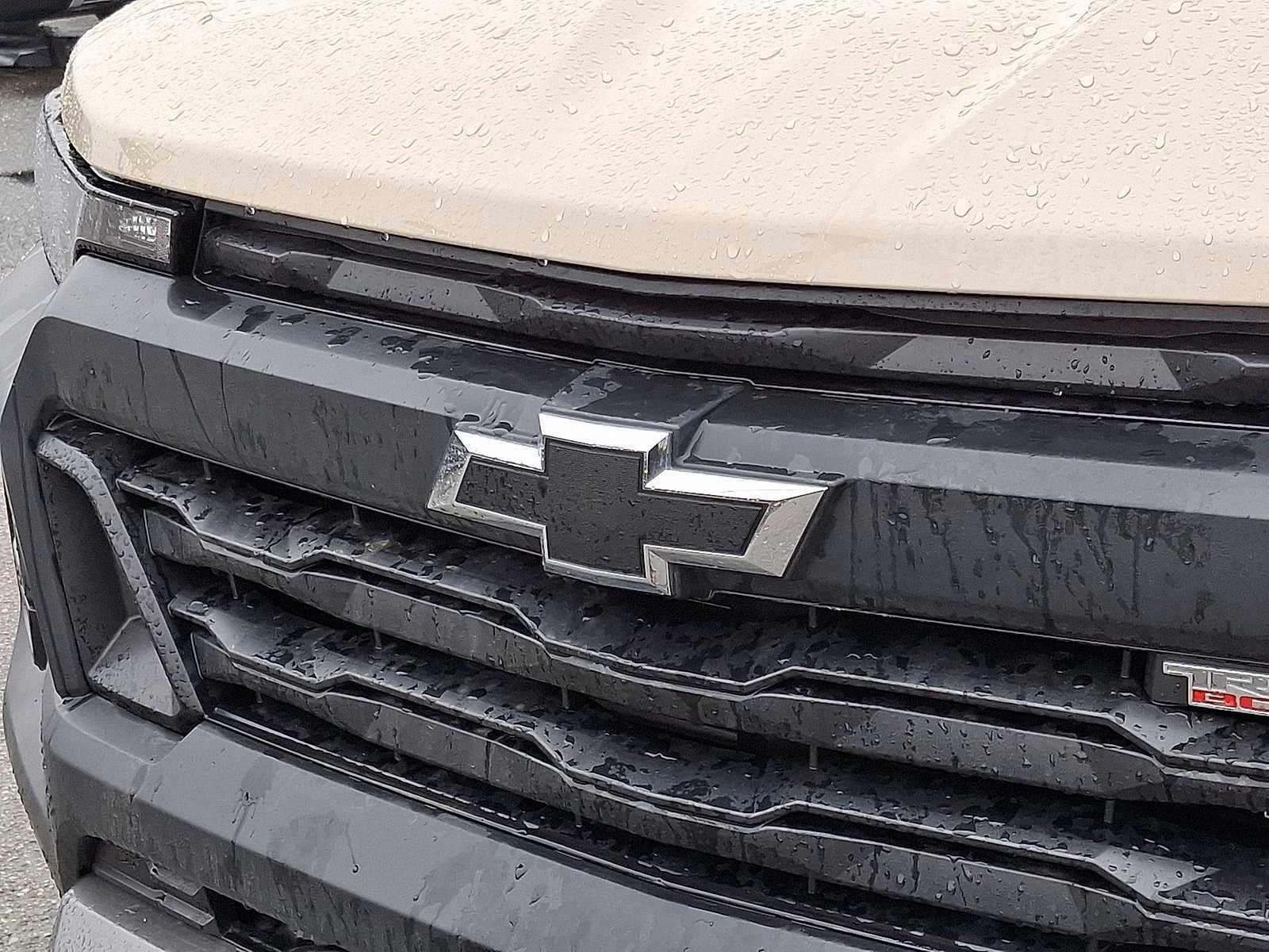 Used 2024 Chevrolet Colorado Trail Boss image 35