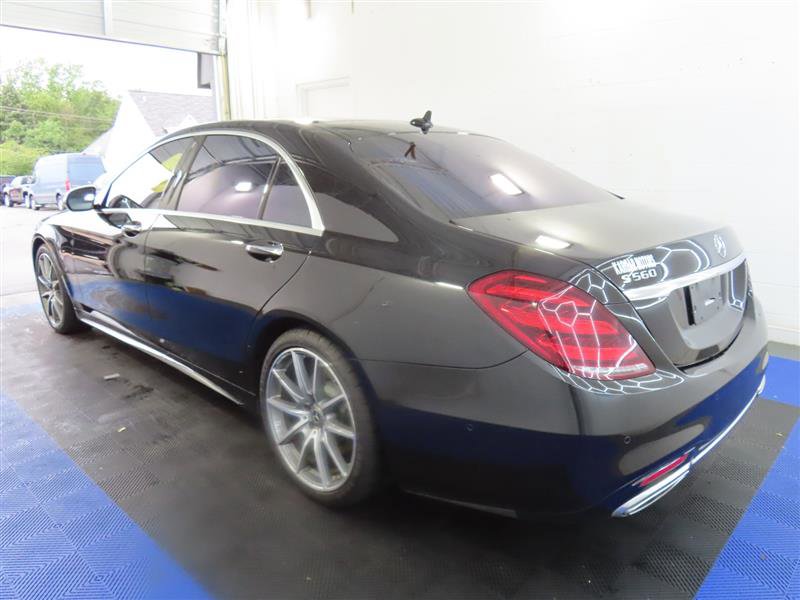 Used 2018 Mercedes-Benz S 560 Sedan image 4