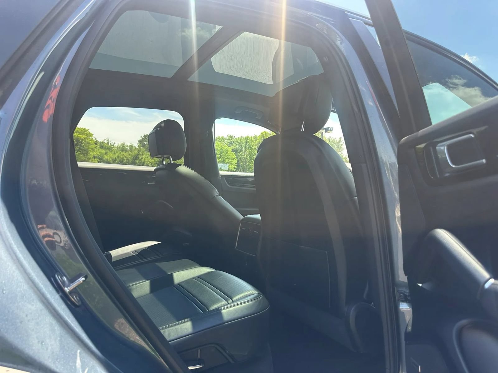 Used 2019 Porsche Cayenne AWD/4WD image 16