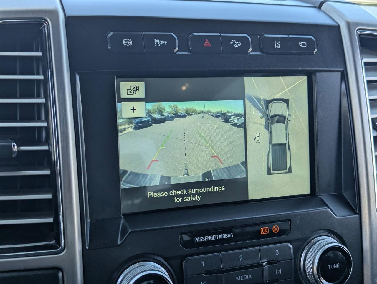 Used 2018 Ford F450 Platinum w/ Platinum Ultimate Package AWD/4WD image 23