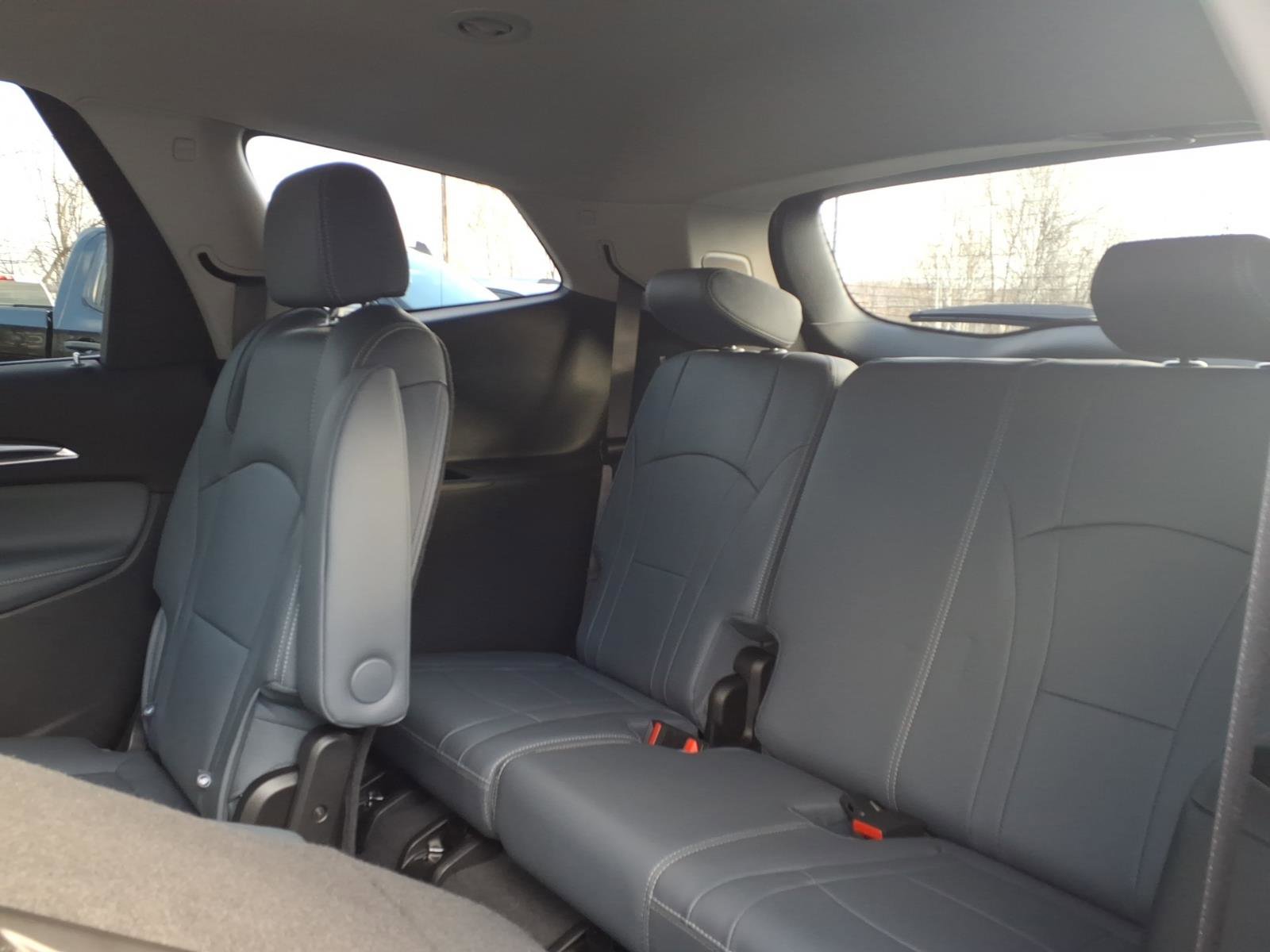 Used 2020 Buick Enclave Essence w/ Sound and Sites Package image 12