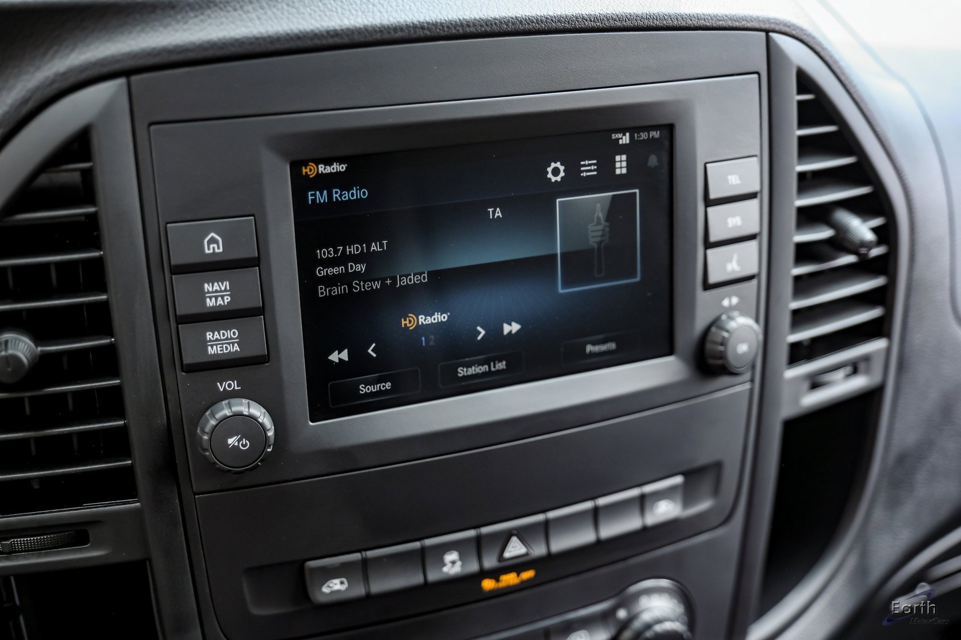 Used 2023 Mercedes-Benz Metris Passenger image 55