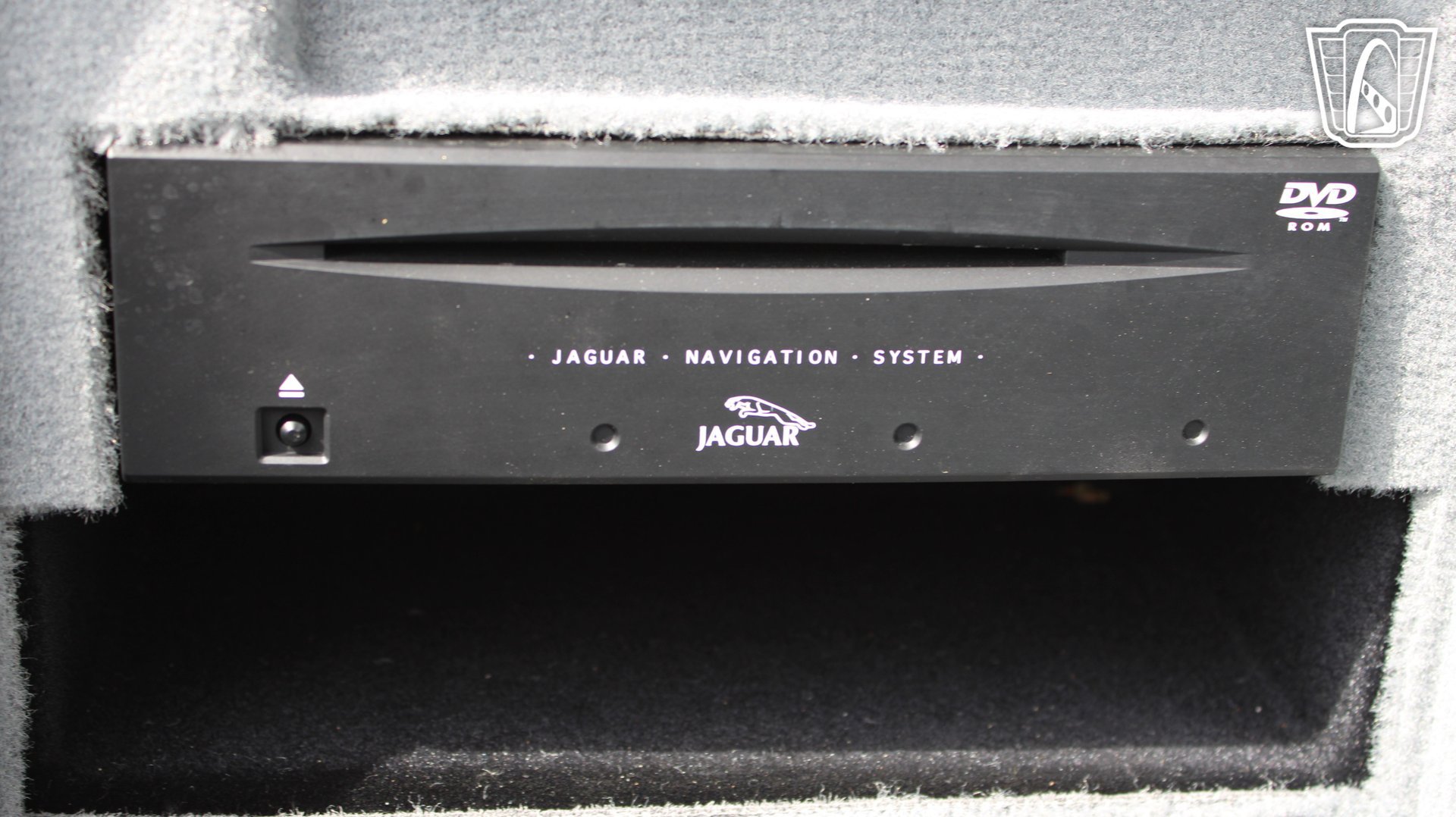 Used 2005 Jaguar XJ8 RWD image 13