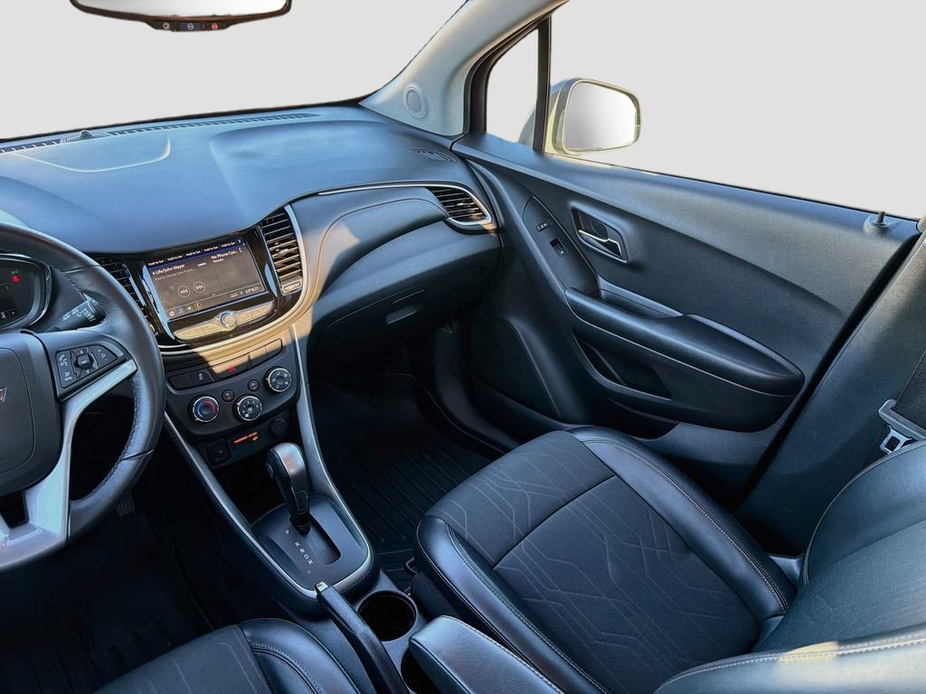 Used 2022 Chevrolet Trax LT w/ Sport Edition AWD/4WD image 22