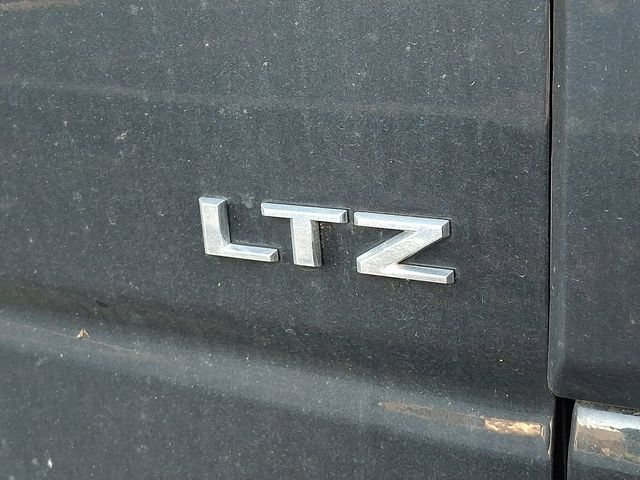 Used 2022 Chevrolet Silverado 1500 LTZ w/ Technology Package AWD/4WD image 9