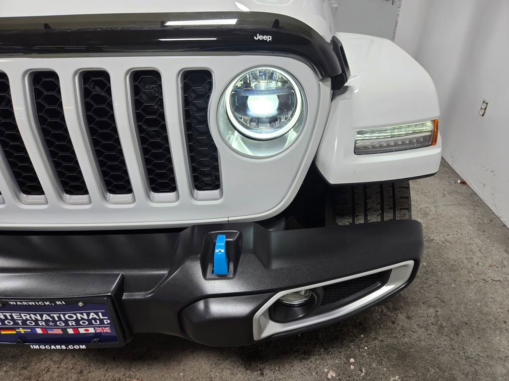 Used 2023 Jeep Wrangler Unlimited Sahara w/ Cold Weather Group AWD/4WD image 6
