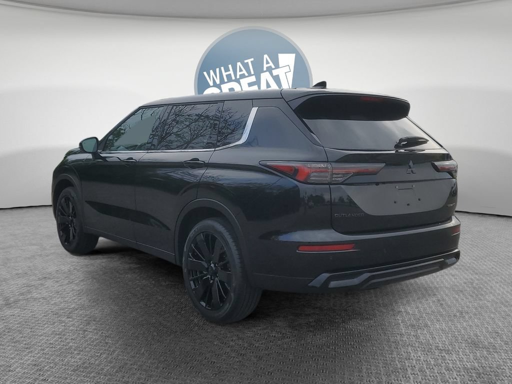 New 2026 Mitsubishi Outlander LE AWD/4WD image 6