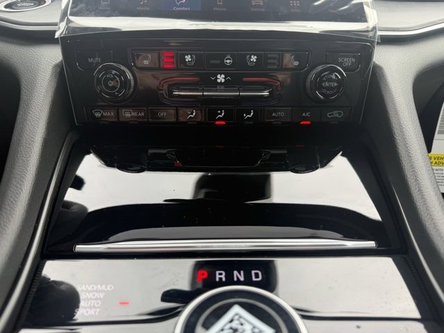 New 2025 Jeep Grand Cherokee Limited w/ Luxury Tech Group II image 28