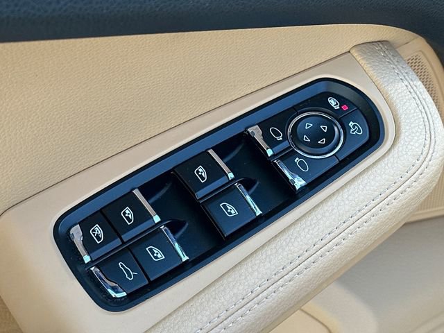 Used 2018 Porsche Macan image 17