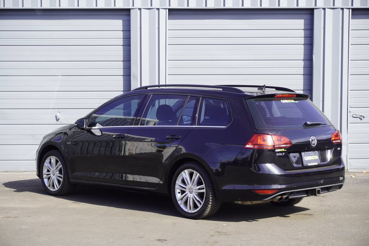 Used 2016 Volkswagen Golf Limited Edition FWD image 3