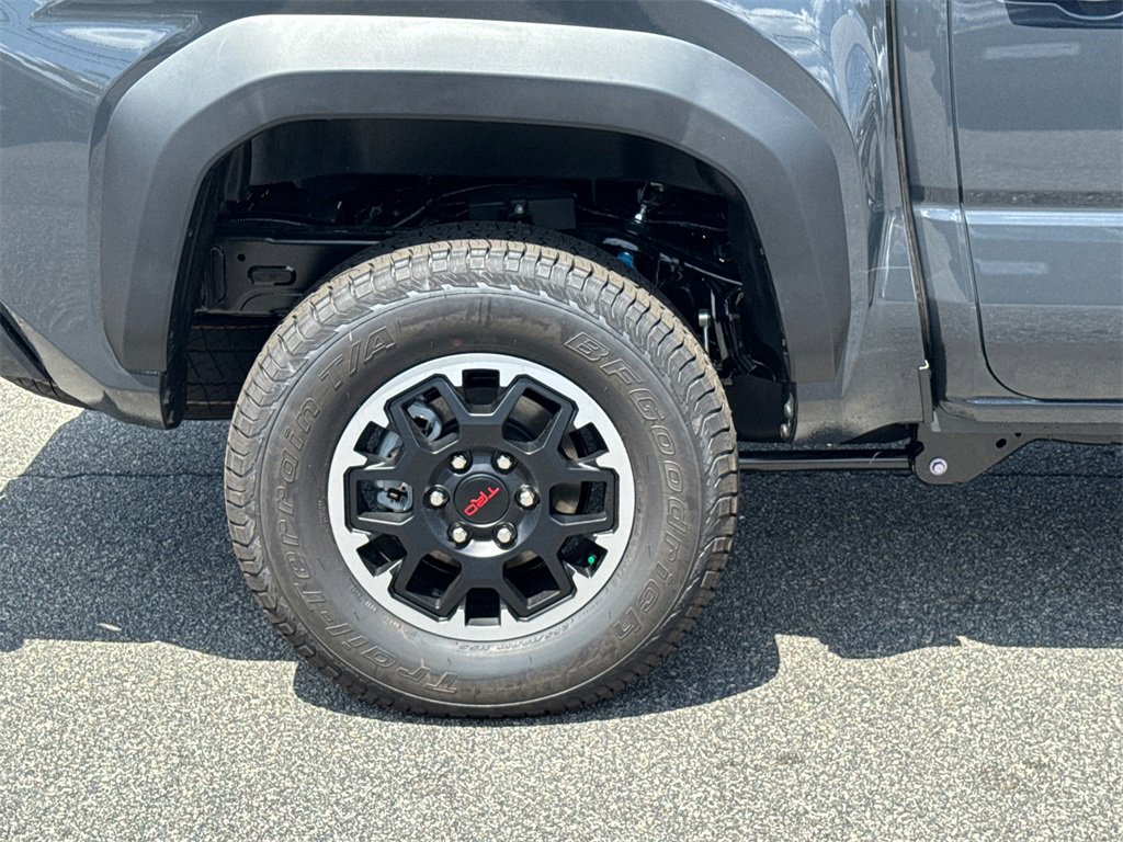 New 2025 Toyota Tacoma TRD Off-Road image 17