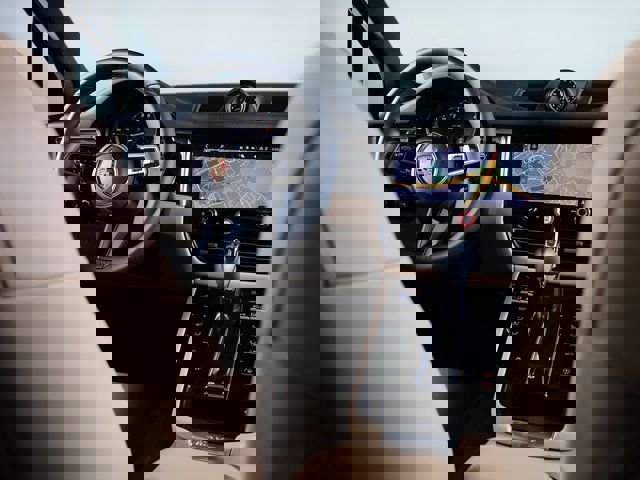 New 2025 Porsche Macan image 15