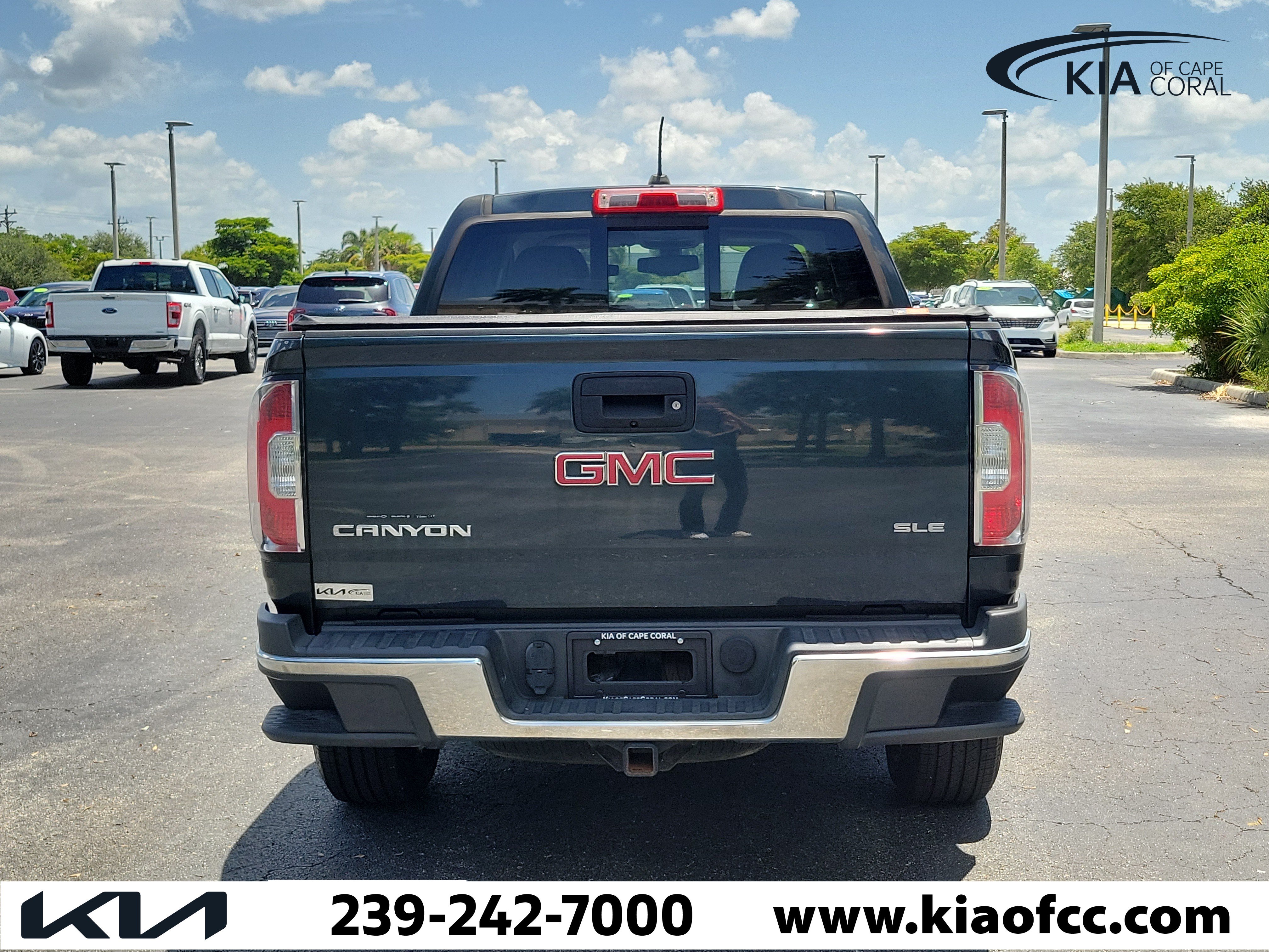 Used 2017 GMC Canyon SLE w/ SLE Convenience Package RWD image 5