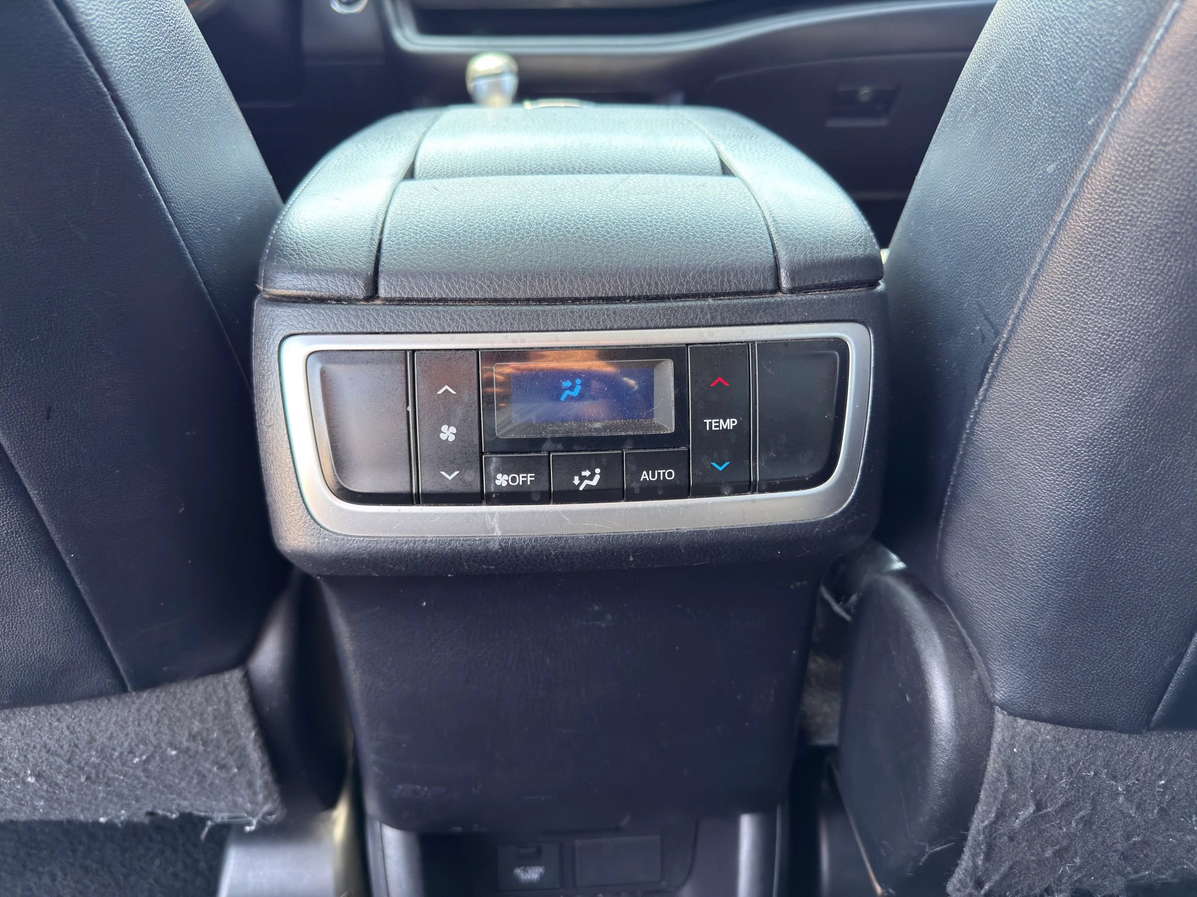 Used 2017 Toyota Highlander XLE FWD image 23