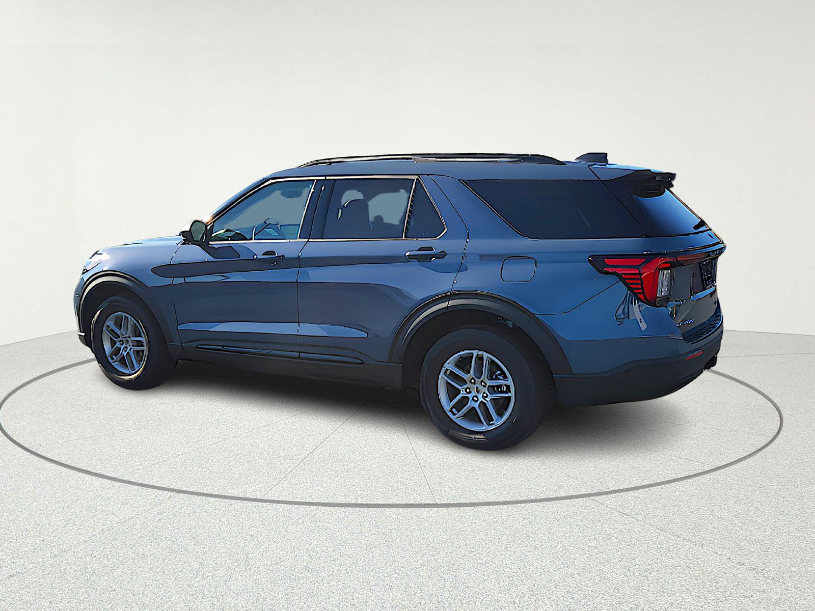 New 2026 Ford Explorer Active image 5