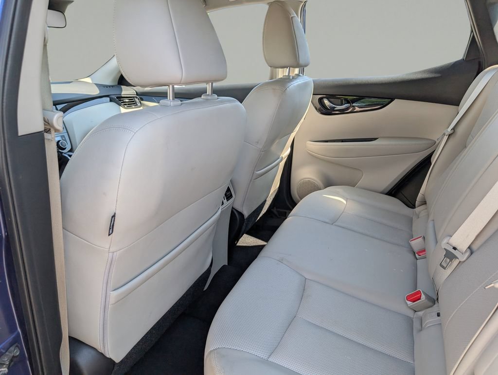 Used 2022 Nissan Rogue Sport SL AWD/4WD image 9