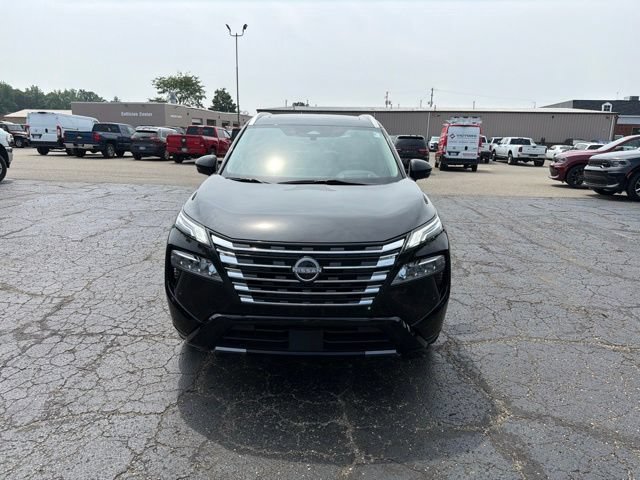 Used 2024 Nissan Rogue Platinum w/ Platinum Premium Package AWD/4WD image 3