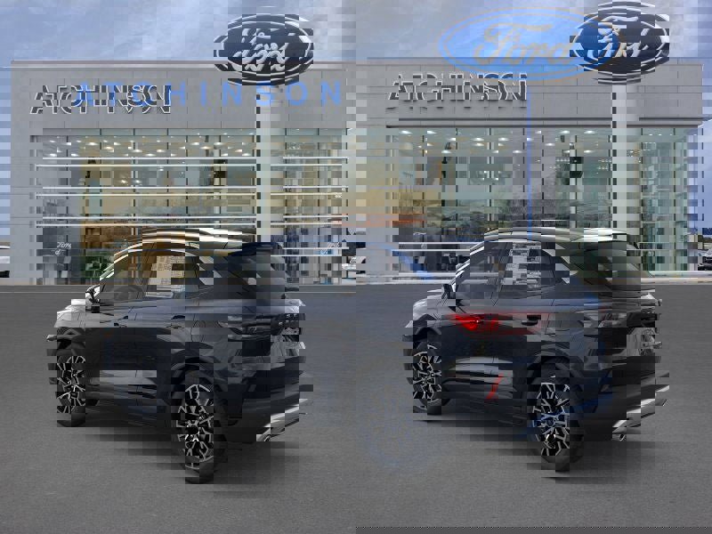 New 2026 Ford Escape SE image 4