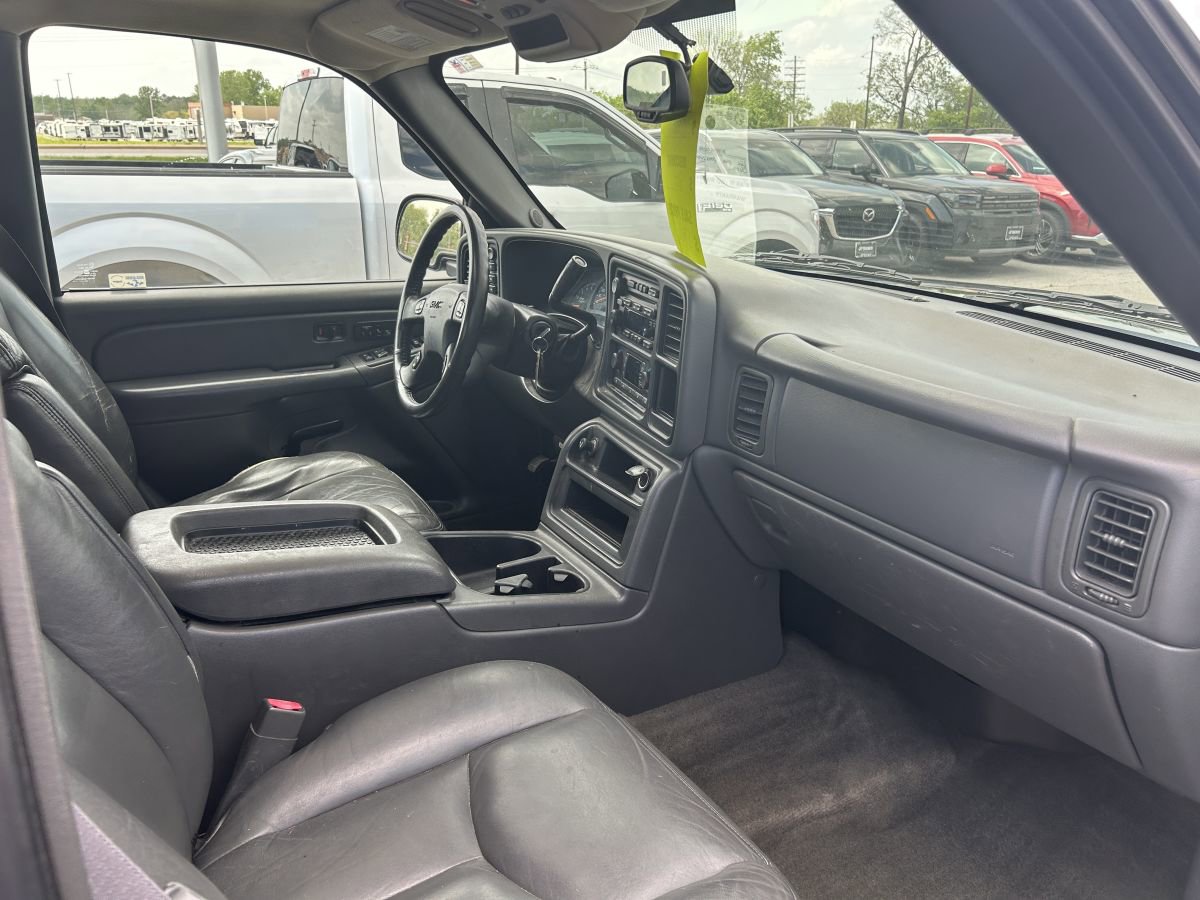 Used 2005 GMC Sierra 1500 SLT w/ Light Duty Power Package image 13