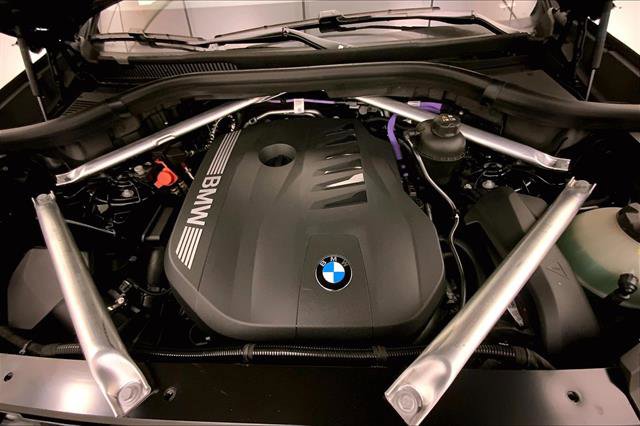 New 2026 BMW X5 xDrive40i w/ Climate Comfort Package image 8
